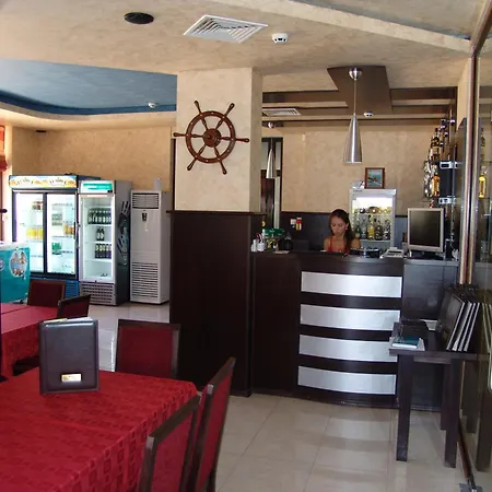 Ξενοδοχείο Buena Vissta 3*